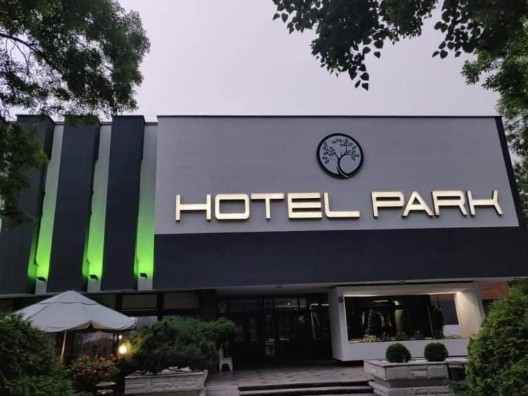 Hotel Park Opoczno Eksteriør billede