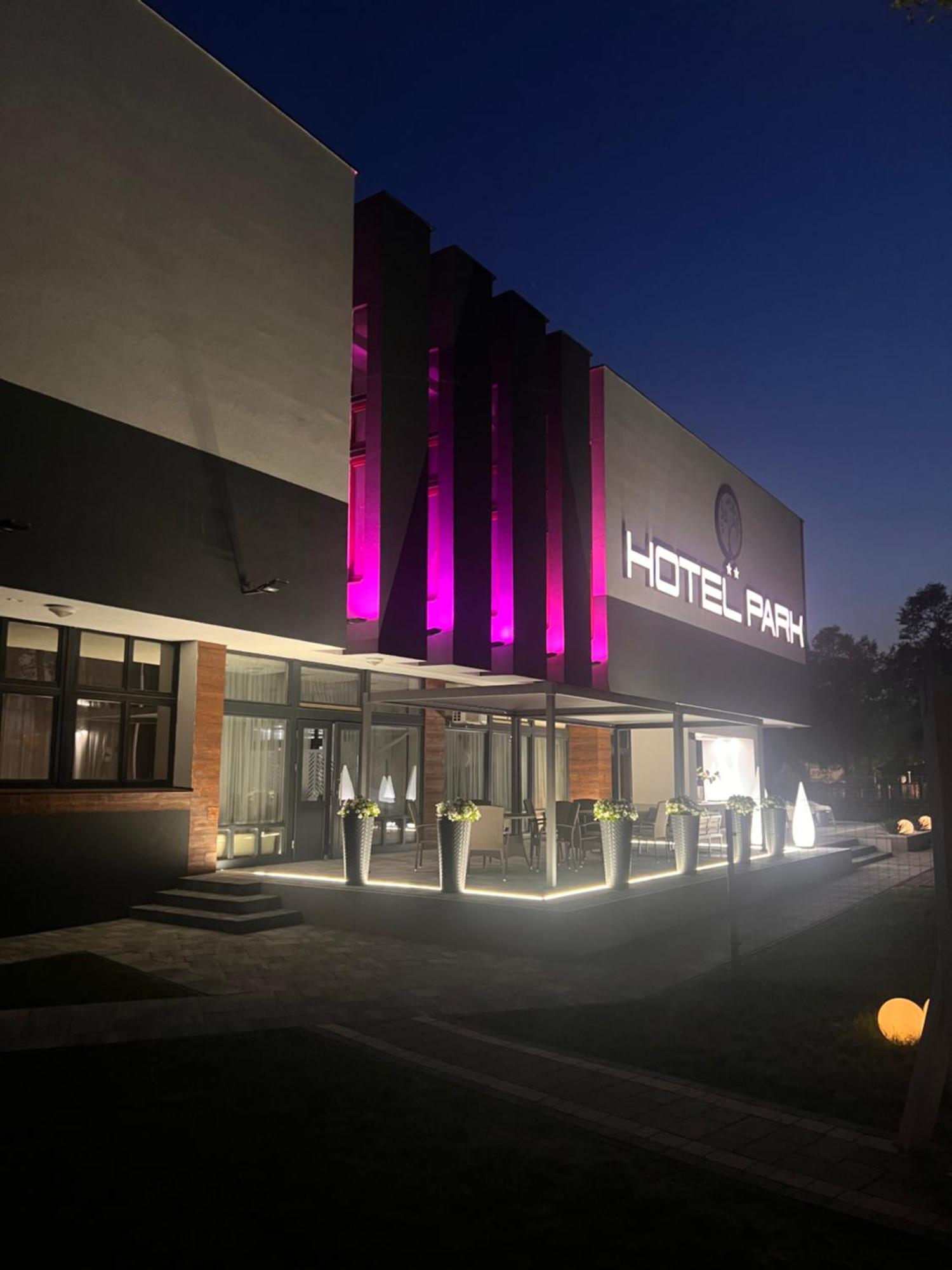 Hotel Park Opoczno Eksteriør billede
